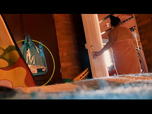 ❤️ Ujak me prati pod tušem, jebe me dok se tuširam. ❤️ Domaći porno na bs.xxxshake.ru ❌️