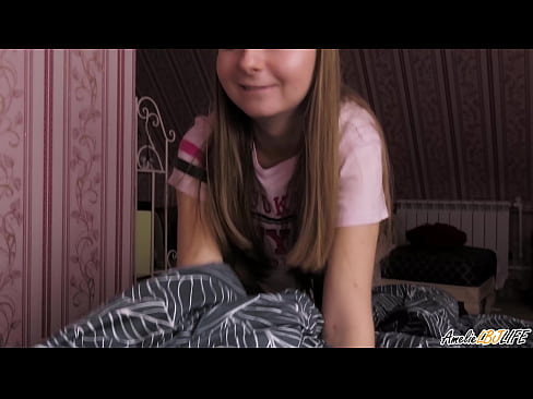 ❤️ Blondie duboko siše svoju drugu prijateljicu i dobiva spermu u usta ❤️ Domaći porno na bs.xxxshake.ru ❌️